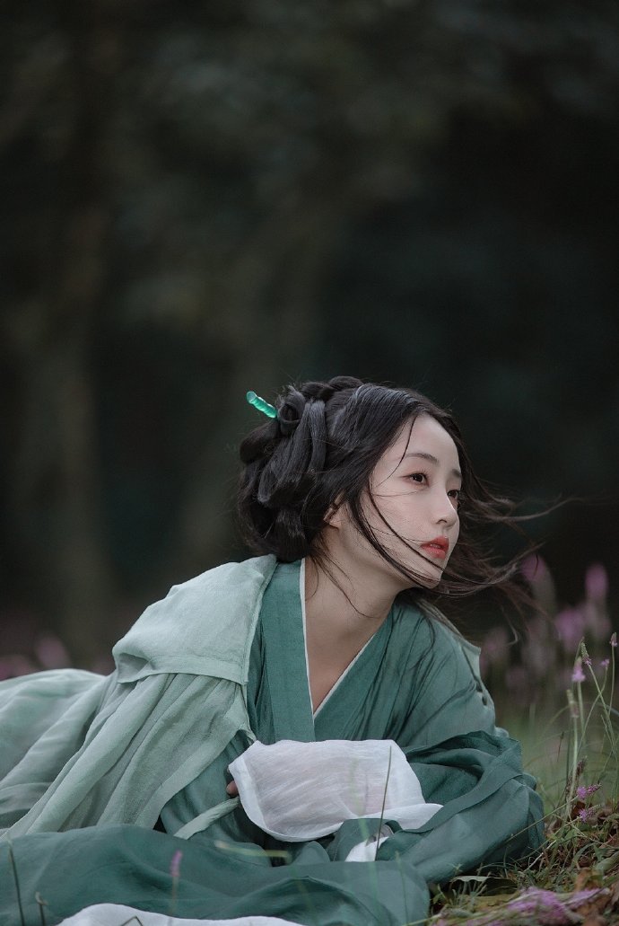 卧室也能续看连贯 · 黑色幽默